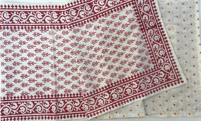 Table Runner-Winterberry Red
